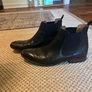 Johnston & Murphy Black Leather Chukka Boots